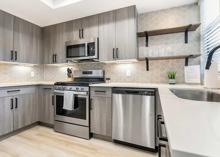 2br Cozysuites At Kierland Commons With Pool #06 Apartment