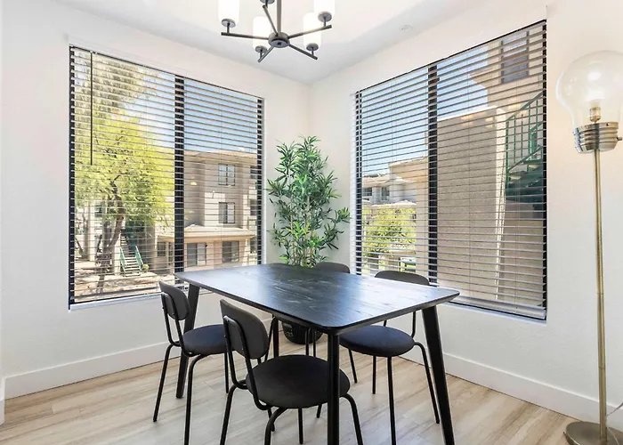 2br Cozysuites At Kierland Commons With Pool #06 Apartment *