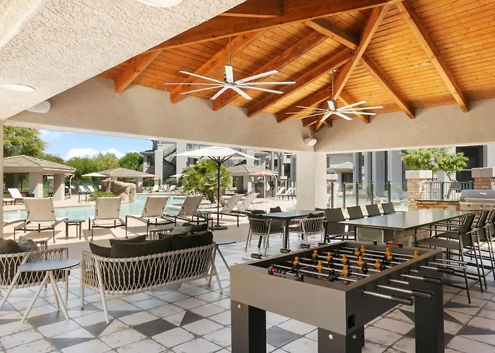 2br Cozysuites At Kierland Commons With Pool #06 *