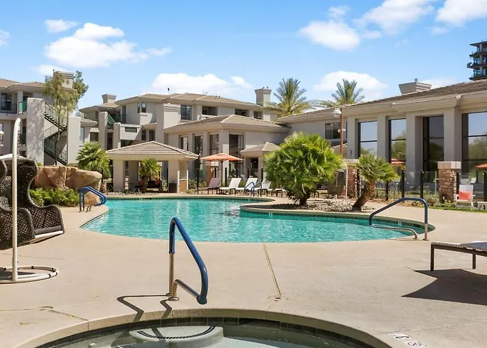 2br Cozysuites At Kierland Commons With Pool #06 Apartment *